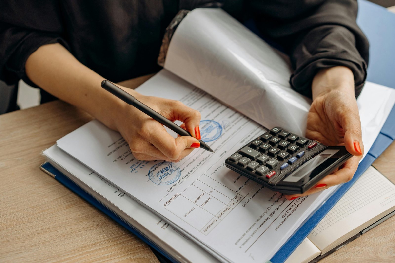 Carbon Accounting and Decarbonization Strategies for Professionals
